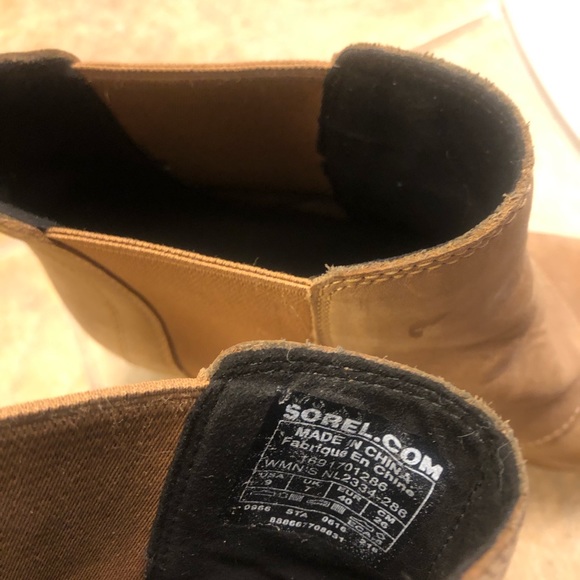 Joan of Artic Wedge III Lug Sole Chelsea Booties - Picture 3 of 3